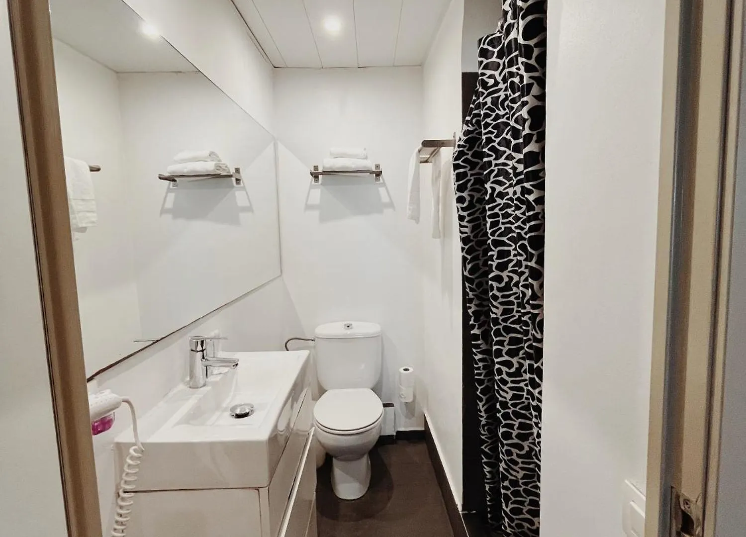 Fira Apartments By Gaiarooms Barcelona 0*,  Spain
