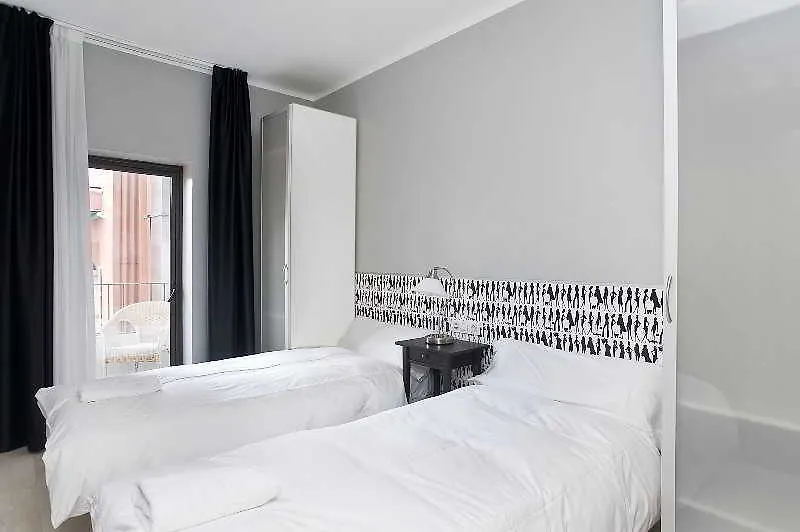 Fira Apartments By Gaiarooms Barcelona 0*,  Spanyolország
