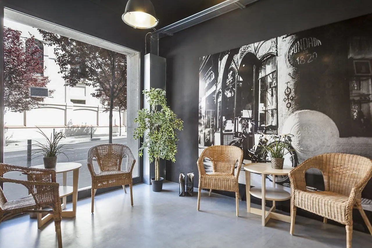 Fira Apartments By Gaiarooms Barcelona