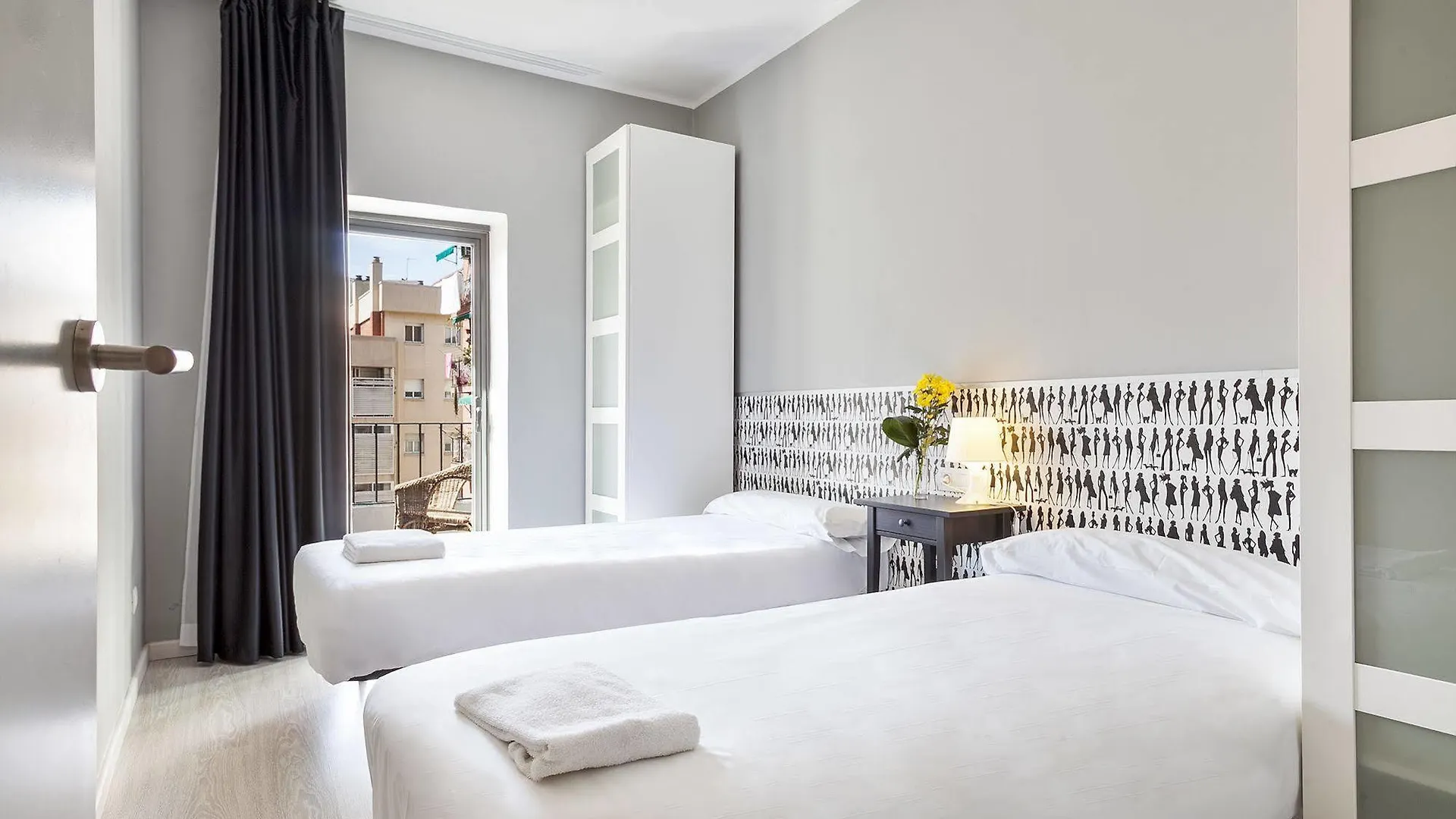 Fira Apartments By Gaiarooms Barcelona